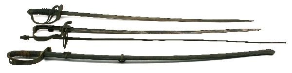 BATTLEFIELD FIND AND RELIC SWORD LOT OF 4: Inlcuding; a battlefield relic US Civil War light cavalry officers sword; A Bavarian Officers saber, WWI era with scabbard (fair); M1840 officers sword; and a relic fencing foil.