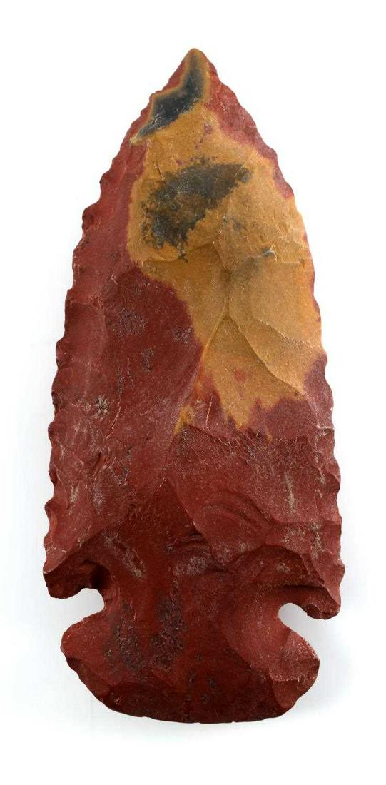 DOVETAIL ARROWHEAD POINT HARDIN CO TENNESSEE: Horse Creek flint, broad flaking, secondary chipping to one side of each face, and dovetail base. Measures 3 inches long. From Hardin county, TN.