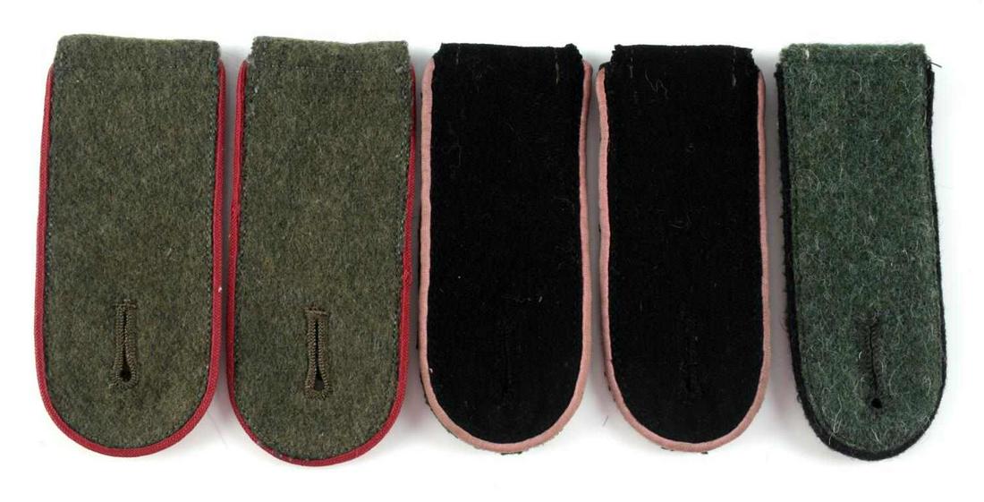WWII THIRD REICH PANZER EM SHOULDER BOARDS LOT: 5 total shoulder boards. Two pair and one single. Smoke troop and Pioneer troop shoulder boards. Unauthenticated, sold as is. This lot has a reserve.