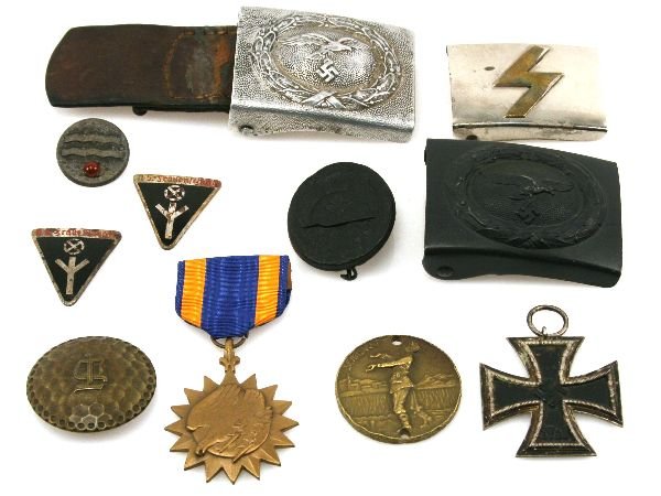 WWII GERMAN BUCKLE BADGE & MEDAL LOT: To include; Luftwaffe Aluminum buckle, marked A39 with leather belt tag stamped LBA. Hitler Youth Gilt Lightning Bolt (Junior branch). Luftwaffe steel buckle, unmarked. Black wound badge. National uni