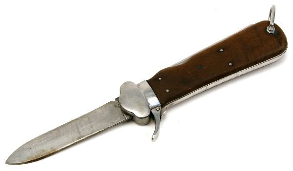 THIRD REICH FALLSHIRMJAGER GRAVITY KNIFE: German paratroopers gravity knife. No makers mark. "5" stamp to the spike angle. Light service wear.