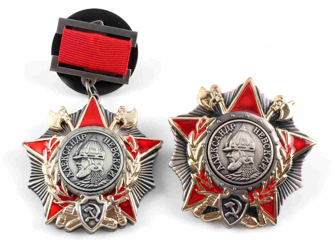 2 USSR CCCP SOVIET RUSSIAN ORDER OF ALEX REPRO: Quality reproductions of 2 Soviet Russian "Order of Alexander Nevski" medals. on with ribbon and screwback. Medals measure 2 1/4 X 2 1/4 inches. Very good condition.0