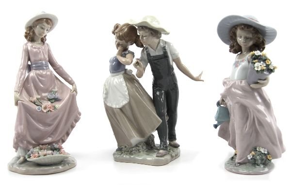 LLADRO FIGURE LOT OF 3