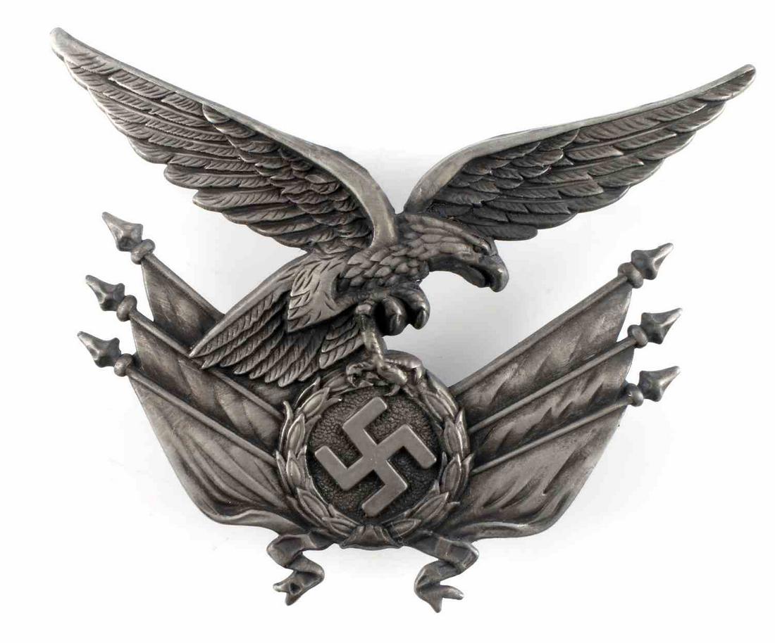 WWII GERMAN THIRD REICH LUFTWAFFE GORGET PIN: A Luftwaffe pin intended to be mounted on a gorget. Measures 4 inches. Good condition. This lot has a reserve.