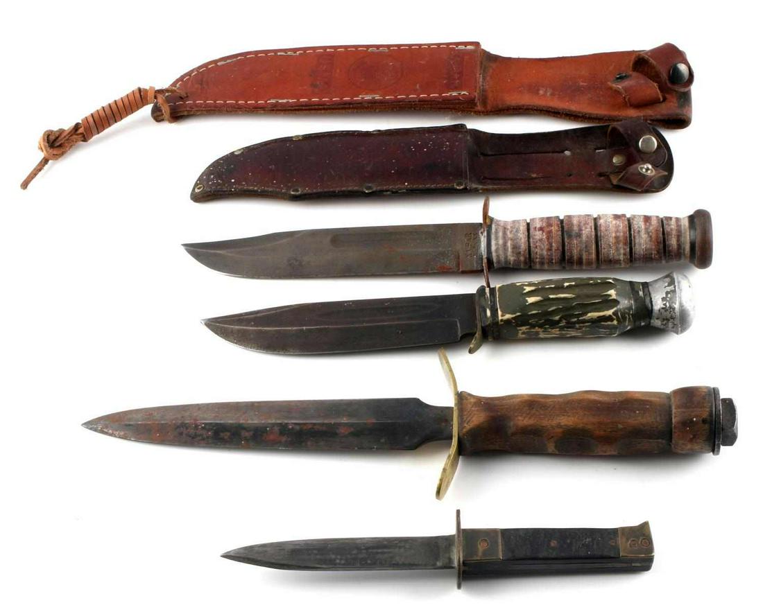 LOT OF 4 ASSORTED COMBAT KNIVES KA BAR SOLINGEN: Lot of four (4) includes: one (1) Solingen Germany hunting knife w/ sheath (some wear on the handle, oxidation on the blade, measures 275mm, blade 156mm), one (1) Ka Bar USMC fighting knife w/ sheath 