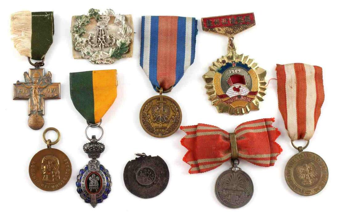 WWI WWII MEDAL LOT JAPAN POLAND CHINA BRUSSELS US: Partial description Japan Red Cross medal, Romania, Poland, US Washington WWI service, RAF WWII silver boxing medal, total of nine medals.
