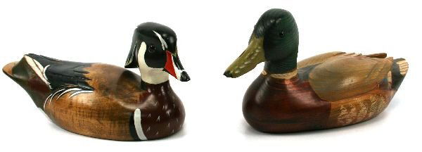 VINTAGE WOODEN DUCK DECOY LOT OF 2: 69025a VINTAGE WOODEN DUCK DECOY LOT OF 2 16 inch Mallard Drake from Bradford Hom along with 13 inch Wood Duck Drake, signed and dated, from A Wooden Bird Factory. Both in very good condition. $50-150