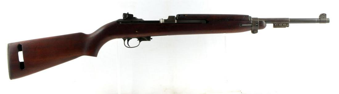 WWII US M1 CARBINE SEMI AUTO RIFLE .30 CALIBER: Serial number matches with Winchester manufacture from US CARBINECAL30M1.com, 1942-44 production, however, no markings to indicate as such. Matte steel, walnut stock, steel butt, maker and caliber mar