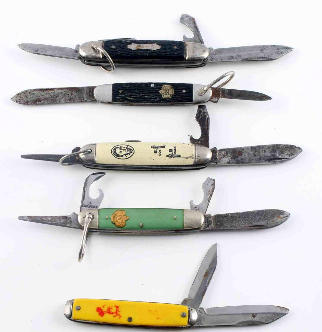 5 GIRL SCOUT MORSE CODE MICKEY MOUSE KNIFE LOT: Lot of 5 pocket watches. Includes 2 GSA a Camper, Morse code and Chicago Worlds fair Mickey Mouse knife, good condition as photographed.