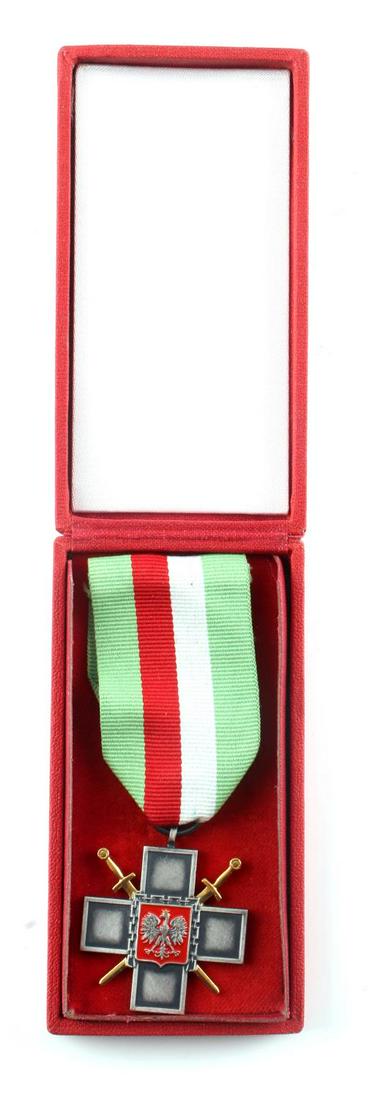 CASED POLISH SIBERIAN EXILES CROSS WITH RIBBON: Cased Polish Siberian Exile's Cross with ribbon. Presented by the Polish President beginning in 2003 to Polish citizens who suffered exile to Siberia, Kazakhstan and Northern Russia from 1939–1956. 