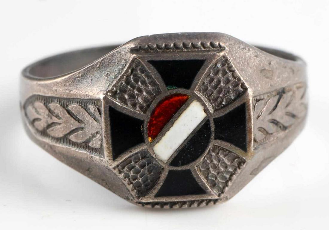 GERMAN WWI IRON CROSS WINNER SILVER RING: Size 11. "800" mark. Good overall condition. Deemed authentic according to terms. This lot has a reserve.