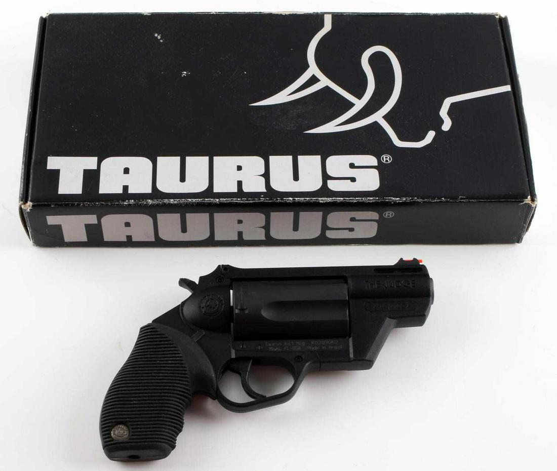 TAURUS .45 .410 THE JUDGE UNFIRED REVOLVER: New in box unfired Caliber: 45/410 Serial #: k0209062