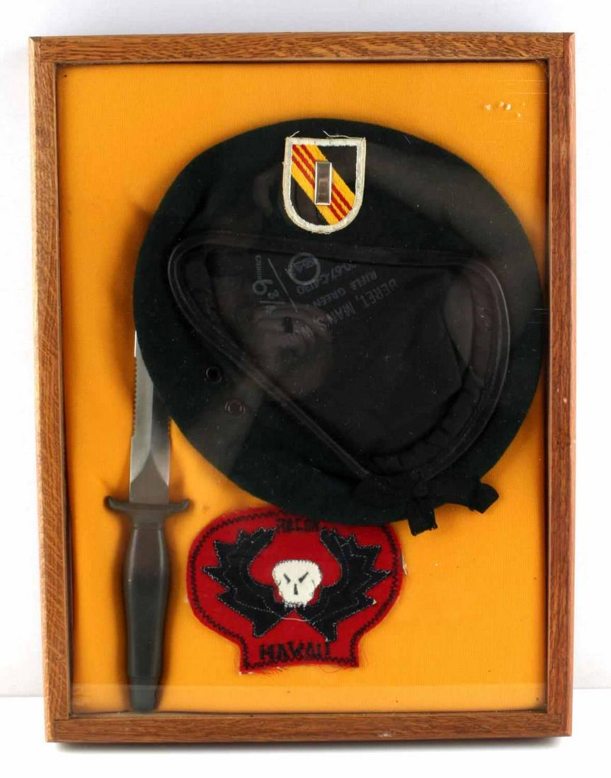 GREEN BERET LT. RECON HAWAII & MKII FIGHTING KNIFE: The 5th Special Forces flash with First Lt. bar green beret, Recon Hawaii in country patch and Parker Brothers Chattanooga Tn, Made in Japan MKII fighting knife, in display case, knife has holed pomme