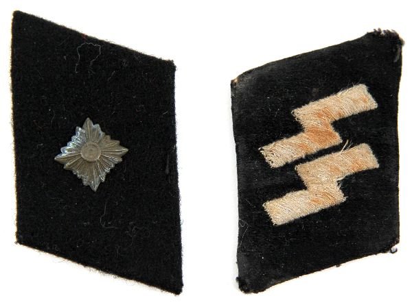 WSS ENLISTED MANS COLLAR TAB SET: Standard runes for all Germanic units with original left side rank of Unterscharfuhrer (Sgt). Runes still has partial SS RZM tag remaining.