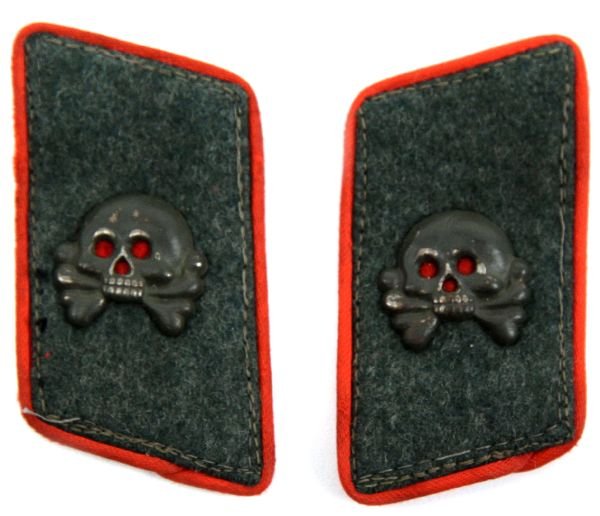 HEERES ASSAULT GUNNER PANZERGRENADIER COLLAR TABS: Enlisted personnel, artillery, worn.