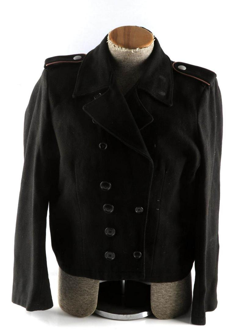 WWII THIRD REICH GERMAN PANZER WRAP TUNIC: Black wool tunic with Panzer shoulder boards, cotton interior marked with size numbers inside right side. Insignia has been removed. Medium size. Good condition. Unauthenticated, sold as is.