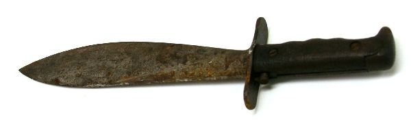 US 1912 BOLO KNIFE: Marked with the "flaming grenade" "SA" and "1912" on one side of the blade and "US 13598" on the other side. 10 inch blade. Some minor rust.
