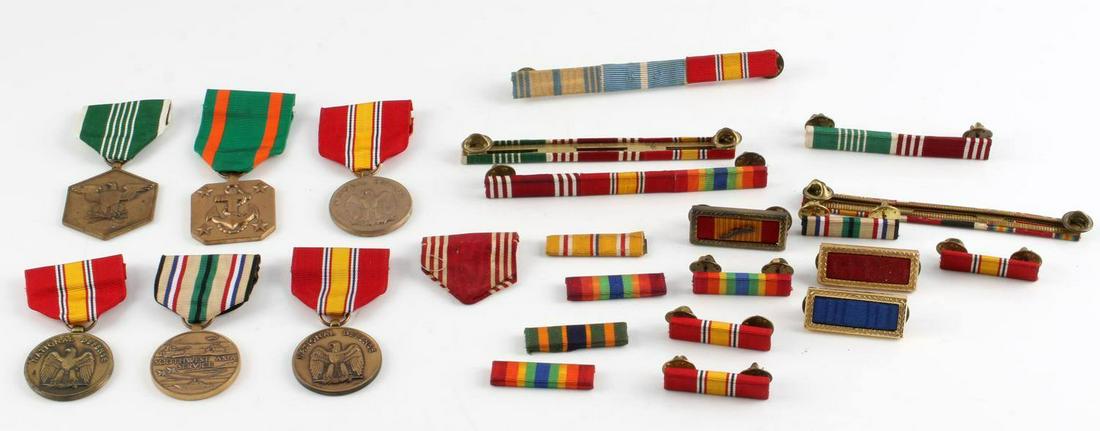 US MILITARY MEDAL AND RANK RIBBON BAR LOT OF 24: Includes: 6 medals, one ribbon, and the rest are ribbon bars. Korean War and Vietnam era. Good condition.
