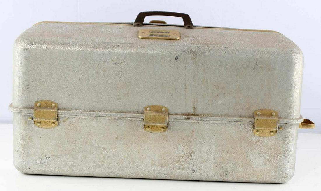 VINTAGE TACKLE BOX LURES & MORE UNSEARCHED: Variety lot of fishing weights, lures, and string. All in good condition with some oxidation. As photographed.