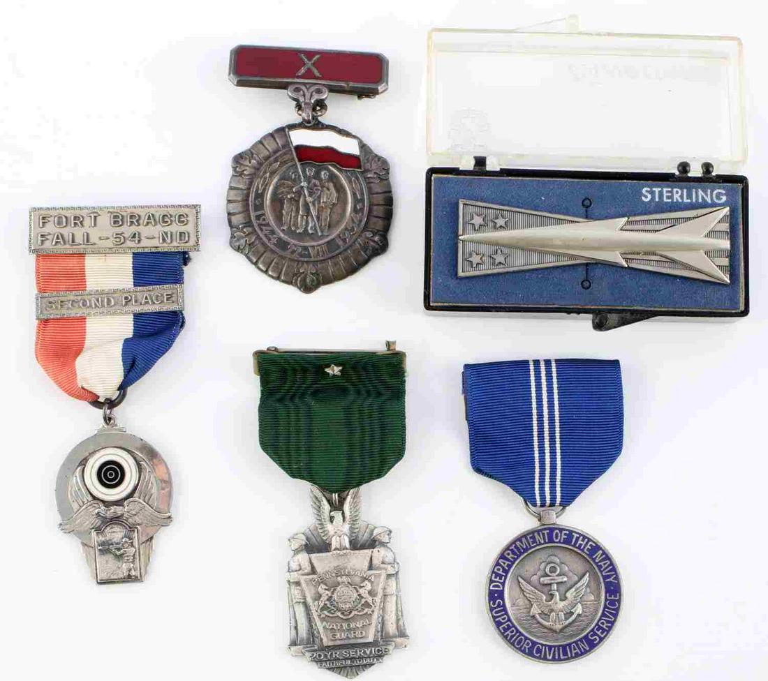 MEDAL LOT OF 5 US NAVY NATL GUARD W PEOPLE POLAND: Includes Fort Bragg Rifle 2nd place Rapid Fire 300 yards, 10 Years People's Poland, PA Nat'l Guard 20 yr service, Dept. of the Navy Superior Civilian service, and Vanguard 4 star airplane pin. All pie