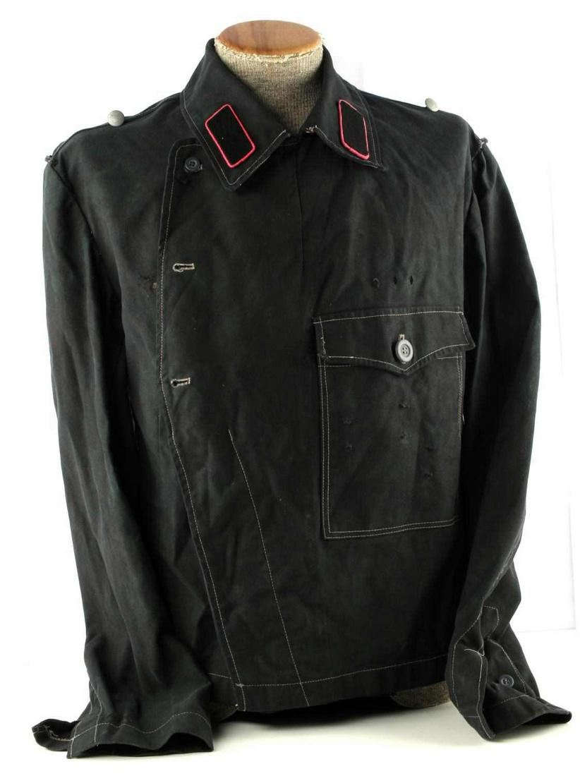 WWII GERMAN THIRD REICH PANZER NCO SUMMER WRAP: Does not fluoresce, has collar NCO tabs but no other insignia. no discernible internal markings, small size, otherwise very good original condition.