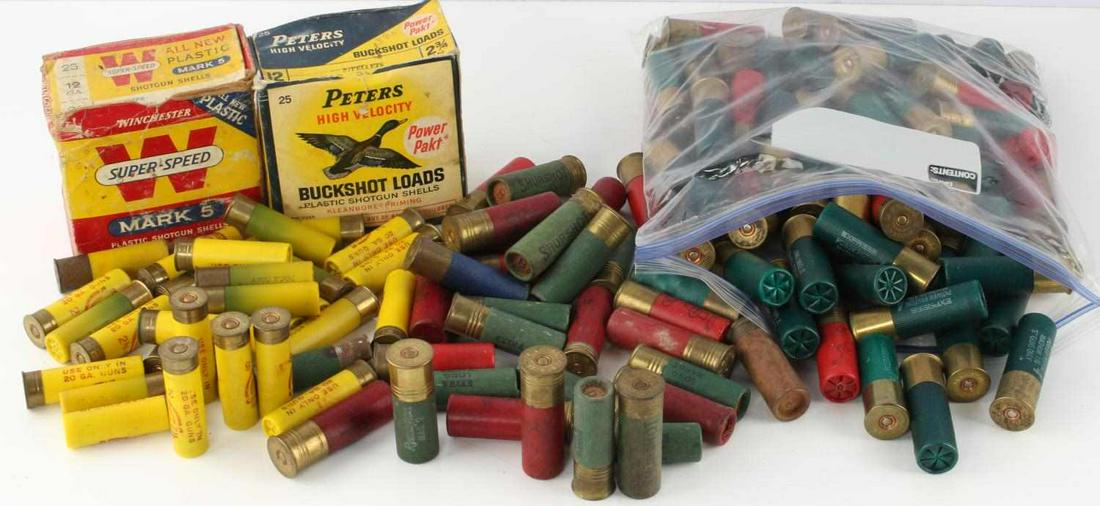 175 ROUNDS OF SHOTGUN AMMO 12 GA 16 GA 20 GA BUCK: Vintage ammo lot: 19 rds of 12 ga buck shot in box, 10 loose rds of 16 ga, 19 rds of Winchester Mark 5 12 ga in box, 97 loose rds of 12 gauge - various lengths and chambers, and 30 rds of loose 20 gau
