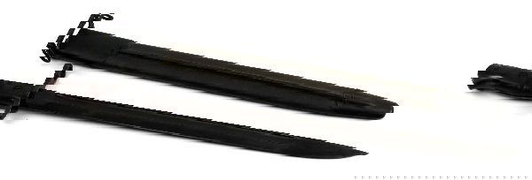 US M1913 ENFIELD BAYONET REMINGTON MANUFACTURE: US Model of 1913 enfield bayonet with scabbard. Remington manufacture. 17 inch single fullered, blued steel blade, model dated 1913 on ricasso with 5-16 below. Leather scabbard with steel throat and t