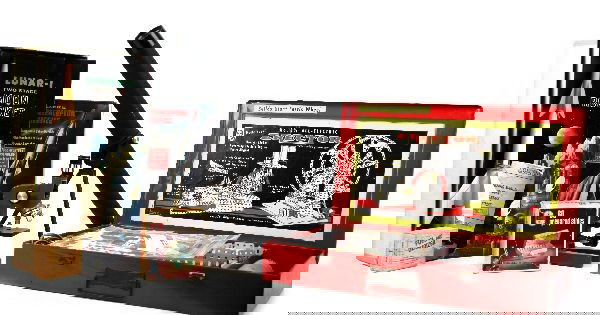 VINTAGE TOY ROCKET TELESCOPE & ERECTOR SET LOT: A grouping of vintage toys from the 1950's including a Gilbert 8 1/2 Ferris Wheel erector set with manual, a Lunar-1 two stage moon rocket with manual, a Stellar 30x40 mm power telescope with tripod c