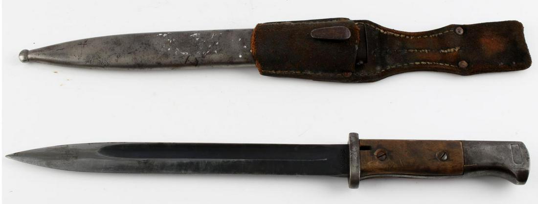 WWII GERMAN THIRD REICH K-98 BAYONET W FROG: Great original blade, serial number at Ricasso, grip and scabbard has moderate wear, scabbard has some light denting.