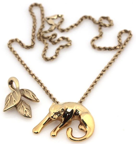 LADIES 14K YELLOW GOLD NECKLACE W/ SLIDE CHARMS: Interchangeable panther and leaf slide charms. . Size: 22 inch twisted rope chain . Weight: 11.9 g . Condition: Very good