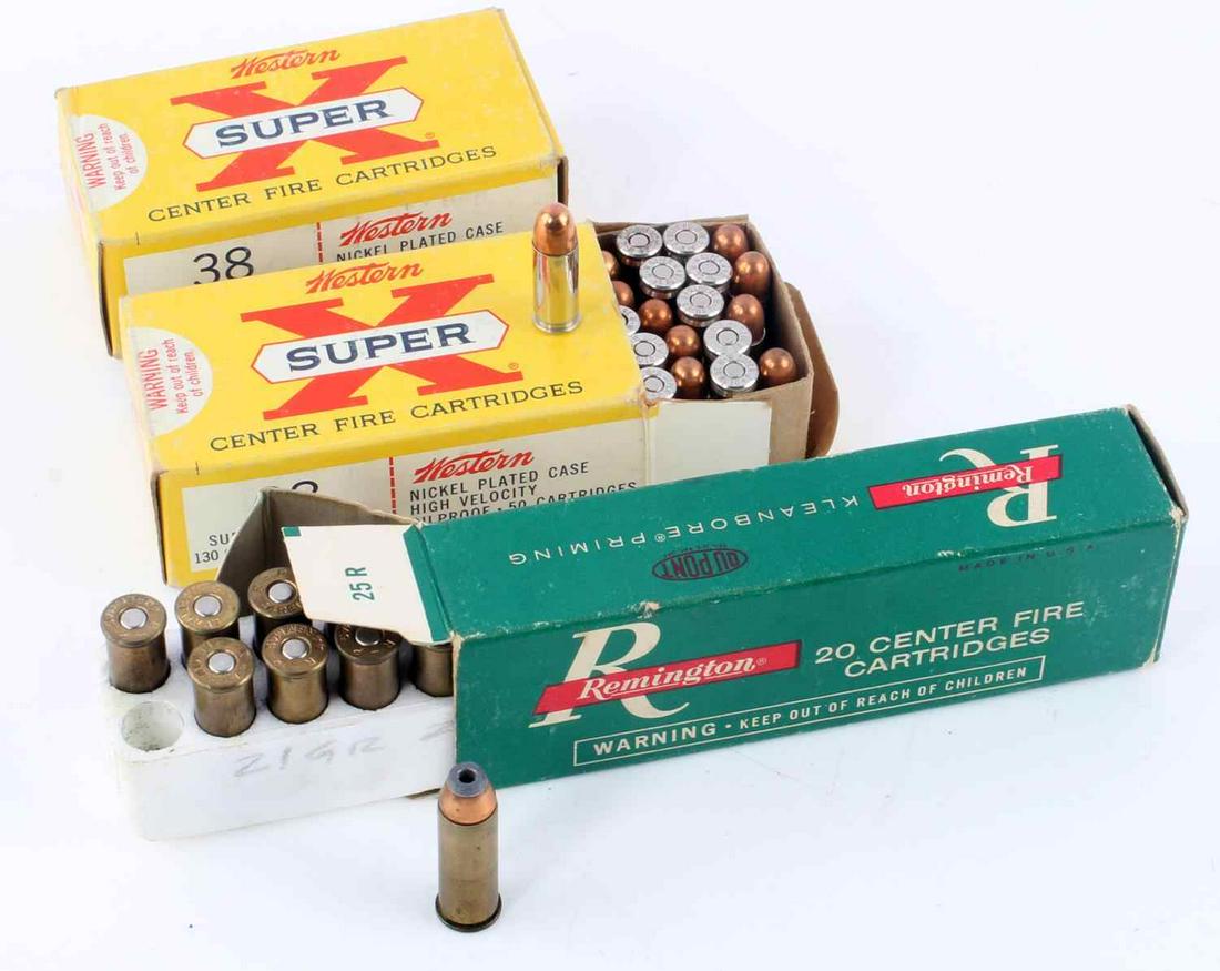 120 RDS VINTAGE AMMO .38 CF & .44 REM MAG IN BOX: Lot includes: 2 boxes of 50 rounds each of Western Super X .38 centerfire, 130 grain, FMC high velocity, and one box of 20 rounds Remington .44 Rem Mag, 240 grain, soft point. Good condition in box.