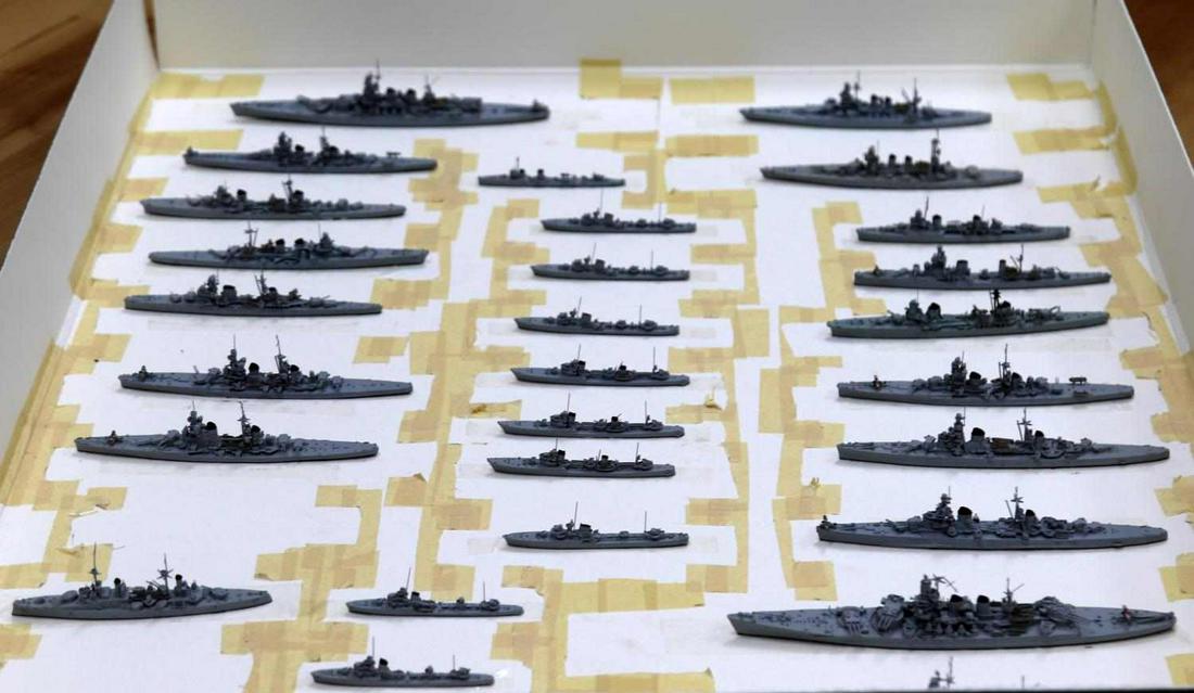 29 WWII NEPTUN ITALIAN RECOGNITION MODEL SHIPS: 29 models of WWII Italian ships. Most if not all made in Germany by the Neptun company. Scaled 1:1200 or 1:1250. Ships include the Trento, Conte Di Cavour, Trieste, Roma, Vittorio Veneto, Zara, and mo
