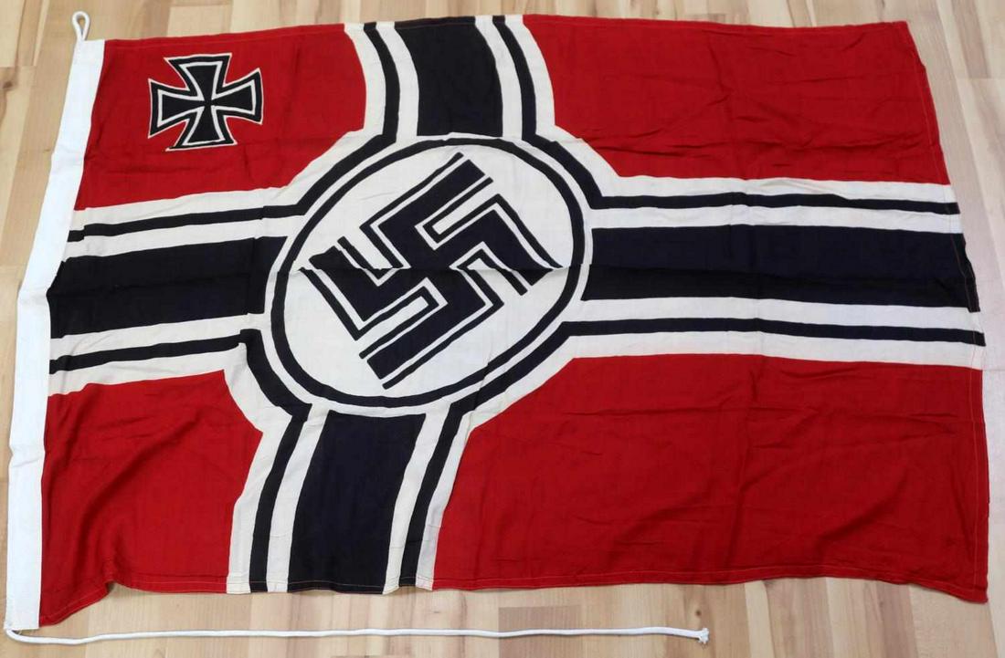 WWII GERMAN THIRD REICH PERIOD BATTLE FLAG: Measures 34 inches by 50 inches. Stitching on hoist fluoresces, the flag itself does not. Design on both sides. Unauthenticated, sold as is. This lot has a reserve.