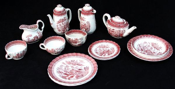 13 PIECE COPELAND SPODE MANDARIN PATTERN TEA SET: A 13 piece collection of Spode porcelain in Mandarin pattern. Pieces include: (2) 2 inch tea cups, (2) 5.5 inch saucers, (2) 7.75 inch bread and butter plates, a 6.25 inch desert or salad bowl, a 7.75