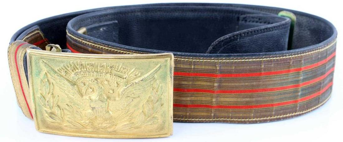 US INDIAN WARS GENERALS BULLION BELT & BELT BUCKLE: US Indian Wars general's bullion belt and belt buckle in very good condition. Measures approximately 3 feet long. Buckle measures 3 1/16 inches wide by 2 1/16 inches tall., with no markings on reverse