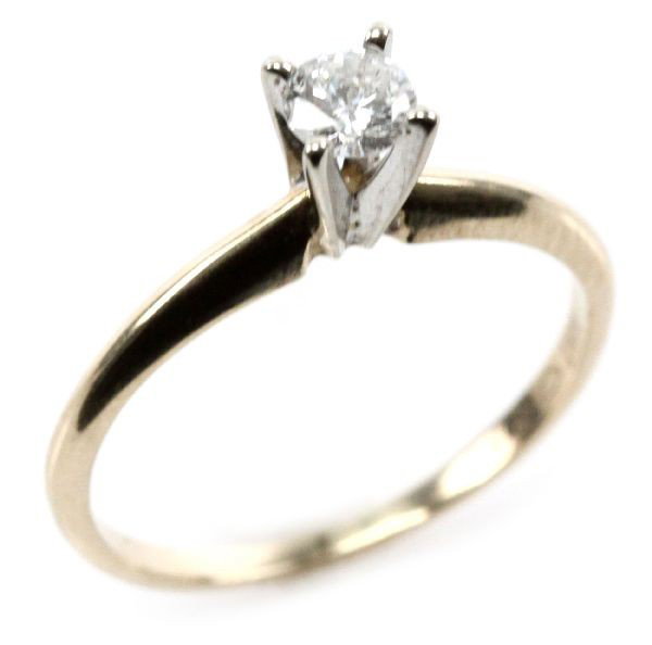 LADIES 14K GOLD 1/4 DIAMOND SOLITAIRE RING: Approx 0.25ct round brilliant cut diamond in a four-prong setting. . Size: 6 . Weight: 1.7 g . Condition: Very good