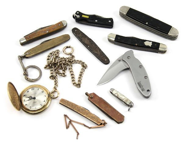 10 VINTAGE POCKET KNIVES PLUS POCKET WATCH: Included are 4 vest pocket knives: one with a 10K gold case and one with a sterling silver case, one is a Colonial brand with a gold toned case and a key ring being added later in very good condition.