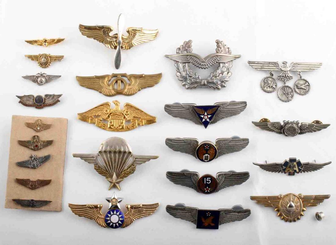 WWII REUNION AAC WINGS USCG SWEETHEART CHINA: Includes a USMC pilot sweetheart and AAC eagle sweetheart badge, 4 army air force non sterling reunion badges, China pilot badge missing reverse lug, USCG Aux. non sterling wings, sterling air cadet b