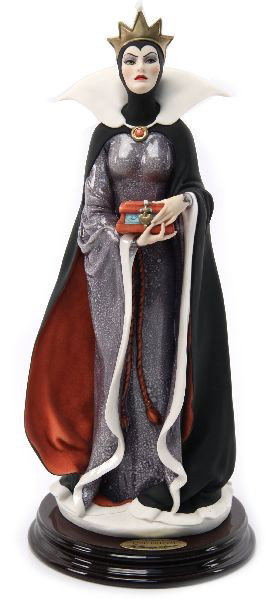 GIUSEEPE ARMANI DISNEY EVIL QUEEN FIGURINE: 13.5 inch porcelain Evil Queen figurine from Walt Disney's Snow White, crafted by Giuseppe Armani Florence. Very good condition with original box.