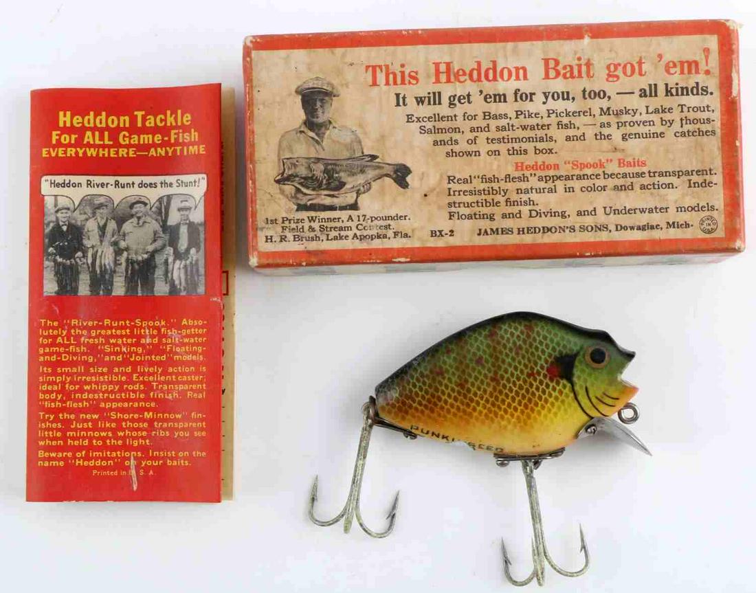 HEDDON PUNKIN SEED LURE OLD NEW IN BOX: Original box and paperwork, pre 1961, hooks have some oxidation and crack in lure bottom, visible on close inspection.