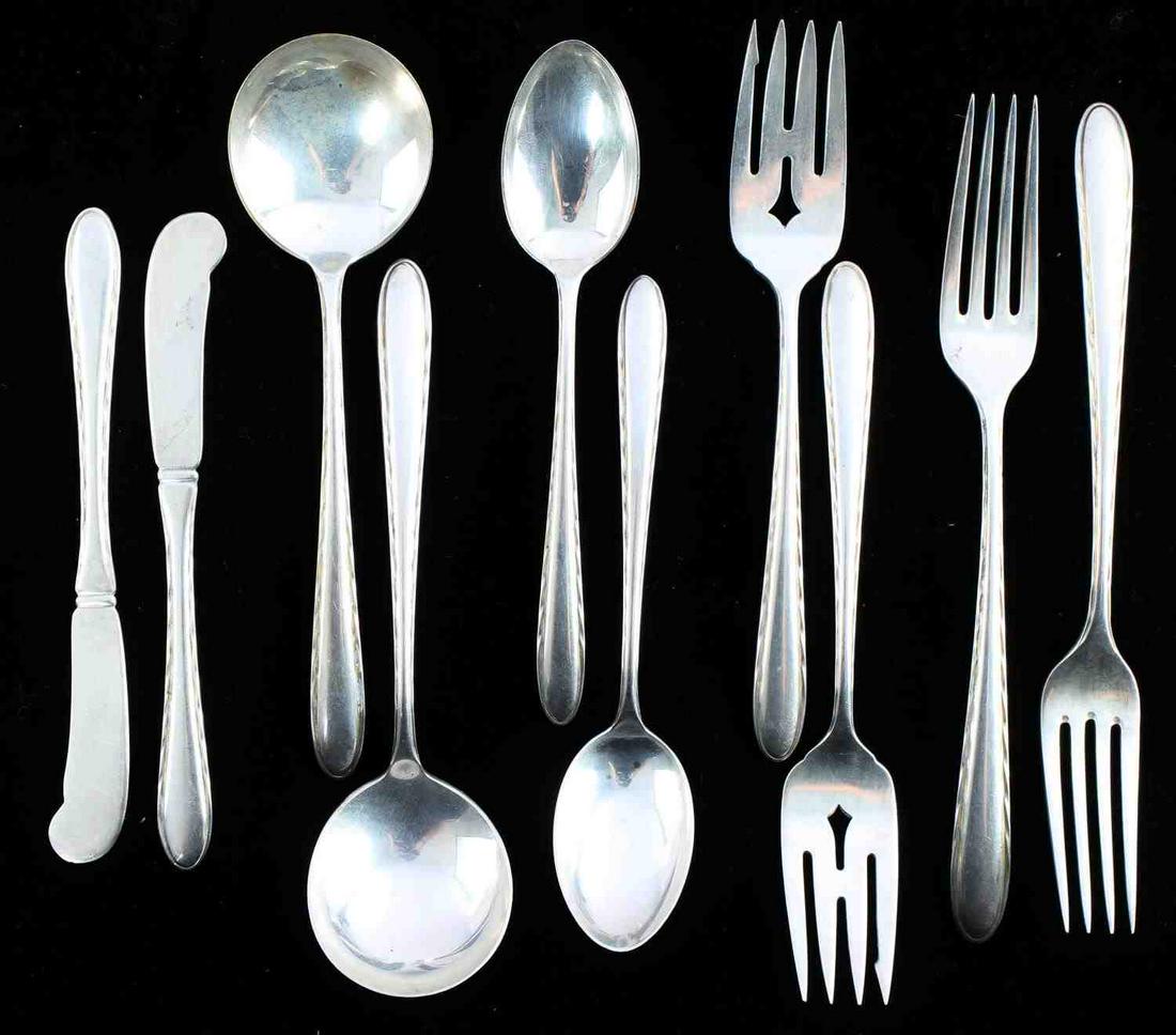 TWO 5 PIECE TOWLE STERLING SILVER PLACE SETTINGS: Pattern: Silver Flutes by Towle Sterling silver. Two 5 piece settings include Fork, salad fork, teaspoon, round bowl soup spoon and flat blade butter knife. Total weight 344 grams This lot has a reser