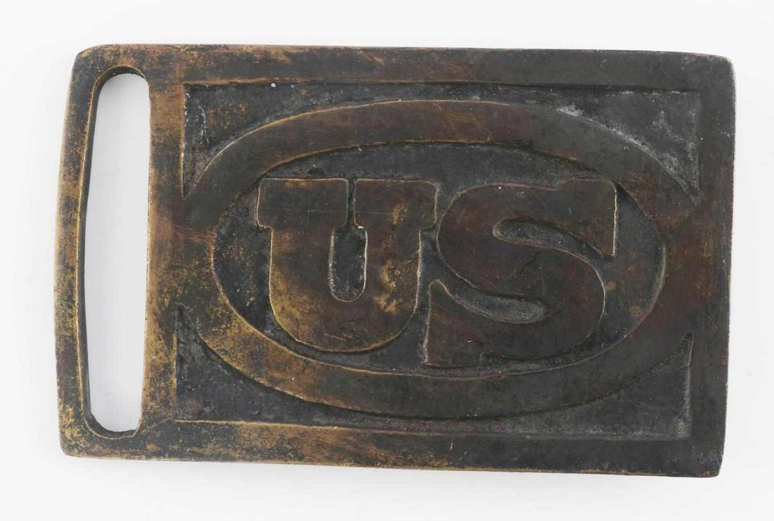 ANTIQUE CIVIL WAR US UNION BRASS BELT BUCKLE: Brass construction. Reverse with 1 pin and marked 1862. Measures 3 1/4 inches. Unauthenticated, sold as is.