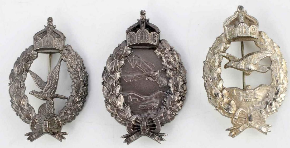 3 WWI IMPERIAL GERMAN LUFTWAFFE PILOT BADGES LOT: Lot of three WWI Imperial German Luftwaffe Pilot badges includes; One Imperial Luftwaffe Army Pilot badge, makers marks on either side of pin on reverse. One Luftwaffe Air Gunner Pilot badge, marked o