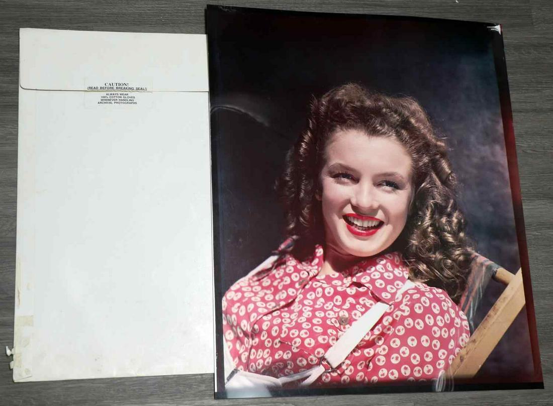 NORMA JEAN MARILYN MONROE 1945 ARCHIVAL PHOTO: From the Marilyn Monroe and Norma Jean Estate Enterprises "The Discovery Photographs" Summer of 1945. Dimensions: 20X24 inches. Photos by Army photographer David Conover. In good condition and in orig