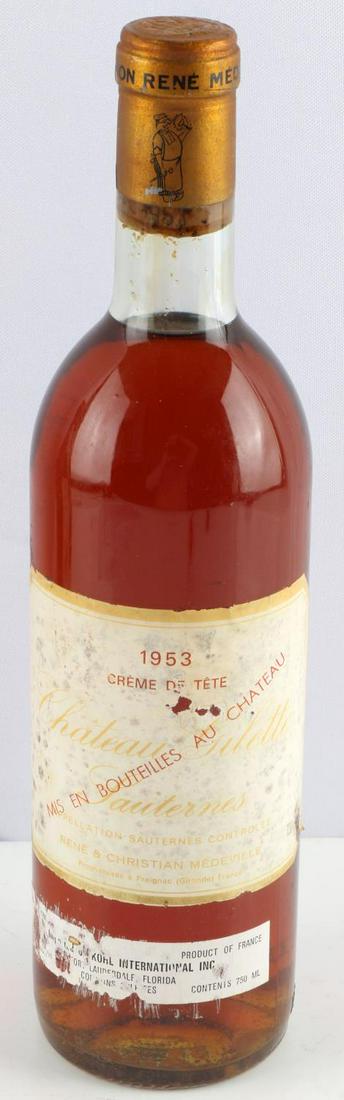 1953 CREME DE TETE CHATEAU GILETTE SAUTERNES WINE: 1953 Creme de Tete Chateau Gilette Sauternes white wine. Top shoulder ullage. Very good seal. Label is good with some spotting and fading. Properly stored. Said to pair well with blue cheeses.