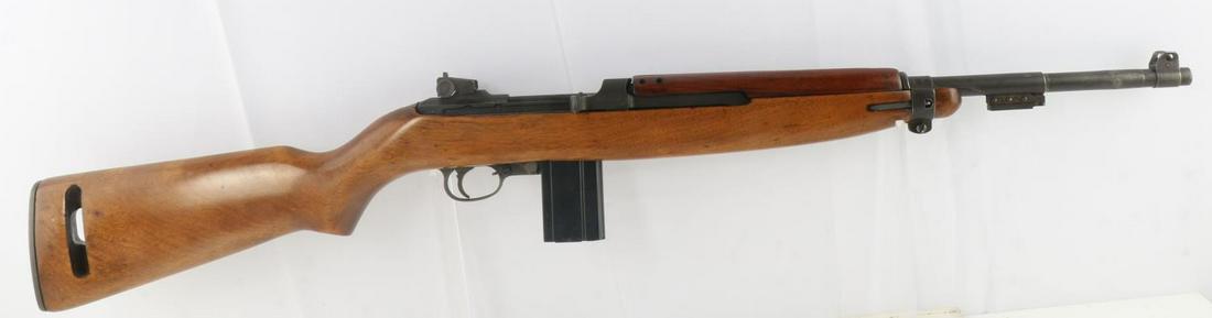 WWII US ARMY SAGINAW M1 CARBINE .30 RIFLE: WWII U.S. Army Saginaw S.G. General Motors M1 carbine .30 caliber rifle in very good condition. Barrel is bright and clear . Action is smooth and functions properly. Wood stock has very nice finish an