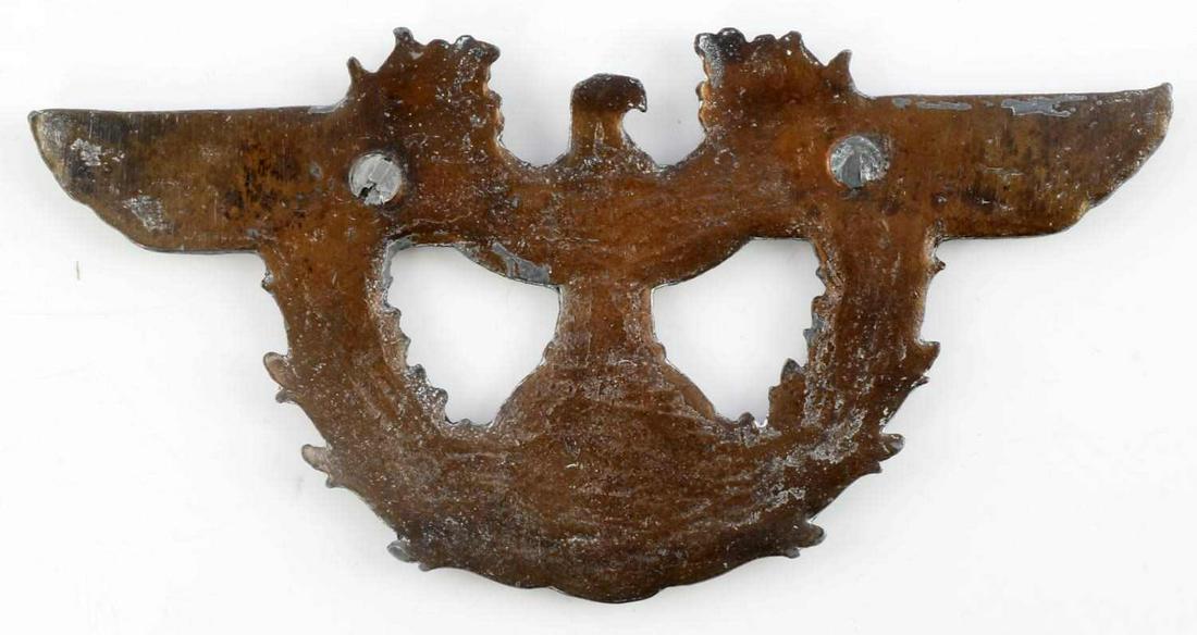 WWII GERMAN THIRD REICH POLICE GORGET EAGLE: WWII German Police insignia for gorget. Parteiadler with an oak leaf wreath. Bronze color. Very good condition. 6 X 3 inches. Unauthenticated, sold as is.