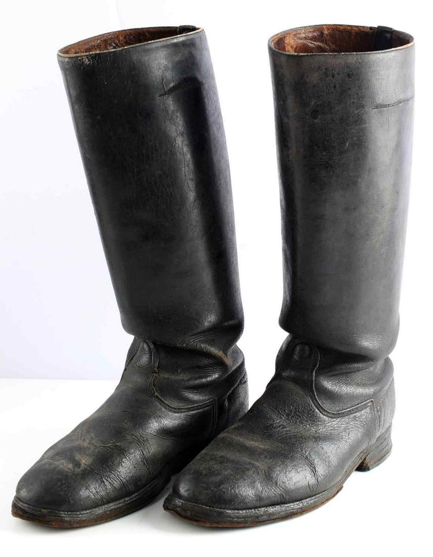 WWII GERMAN REICH WAFFEN SS OFFICERS JACKBOOTS: WWII German Reich pair of Waffen SS officer's leather jackboots in good condition. Measures 16 1/2 inches tall from heel to top of boots, marked on the inside of each boot "187 43 6". Good overall con