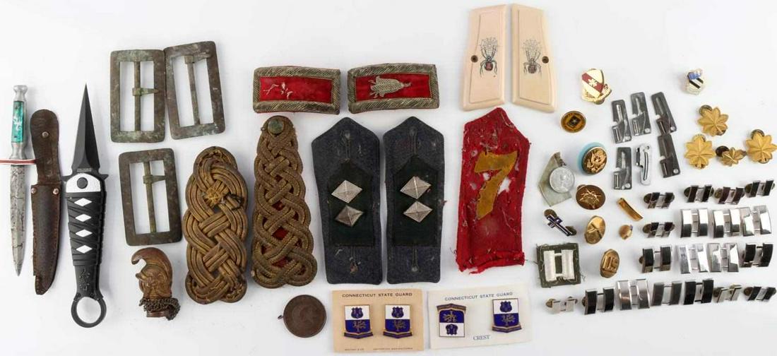 WWI & LATER MIXED MILITARY INSIGNIA LOT WITH EXTRA: Mixed lot includes: WWI shoulder boards and bullion collar tabs, small souvenir knife with aluminum grip, Connecticut State Guard pins, many rank bar pins, oak leaf pins, US enamel pins, 3 early brass