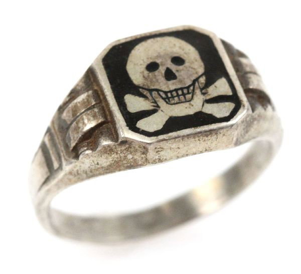 WWII GERMAN PANZER RING 835 SILVER: WWII German Panzer ring in .835 silver. Size 11, very good condition.